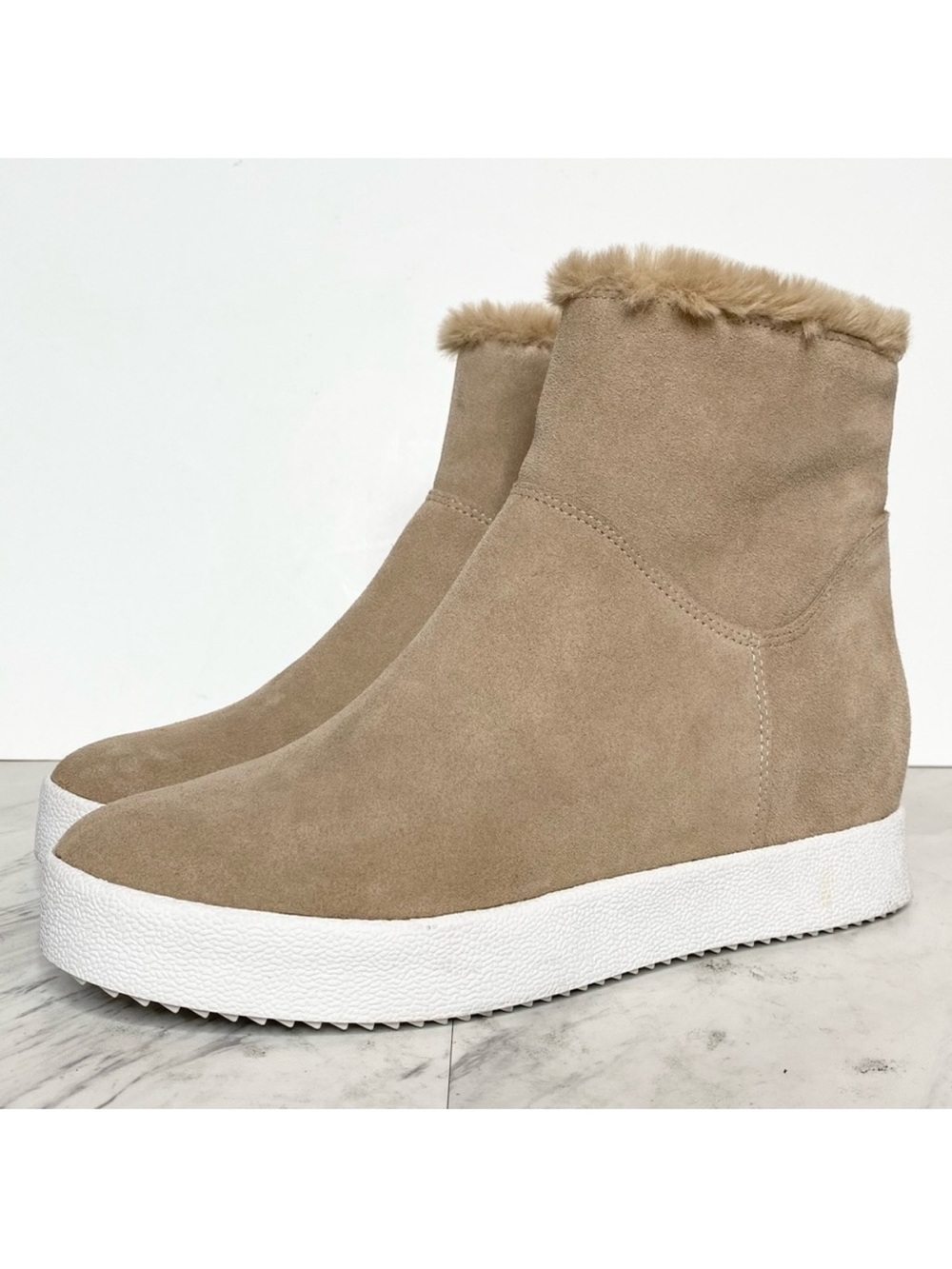 New! Blondo Haven Faux Fur Waterproof Suede Tan Bootie 9M